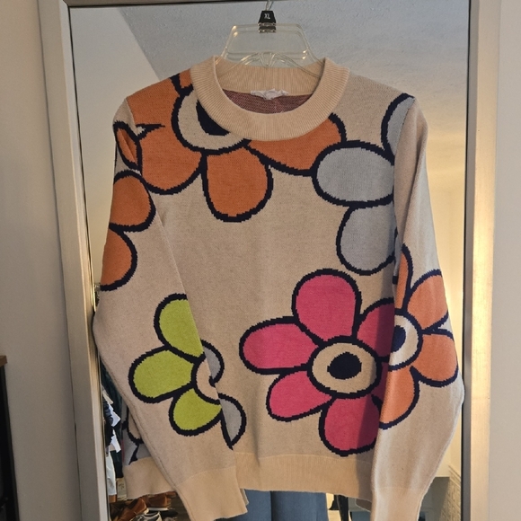 Modern Sweater - Picture 2 of 3